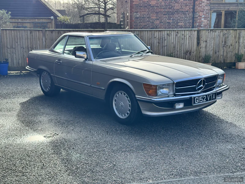 1989 Mercedes-Benz 300sl R107 in Horsham 2