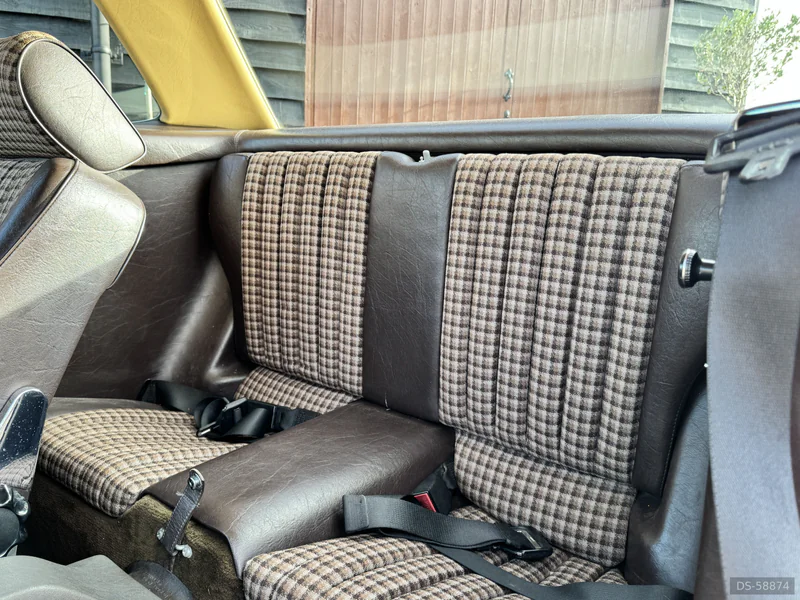 1989 Mercedes-Benz 300sl R107 in Horsham 7