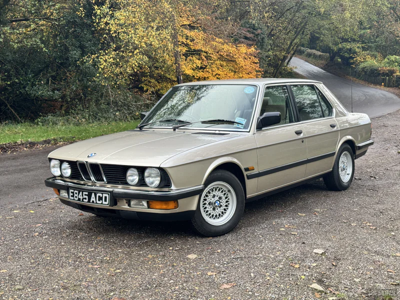 1987 BMW 525e E28 in Horsham 2