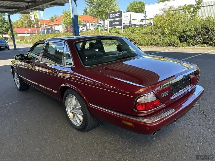 1999 Jaguar Xj6 in Victoria 3