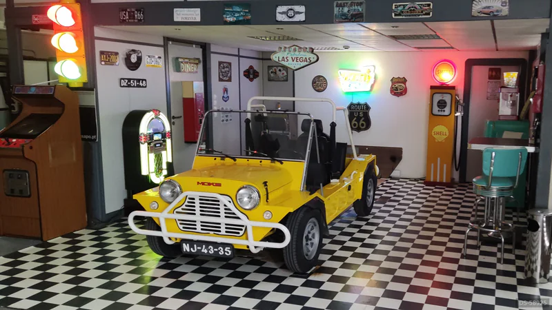 1983 Mini Moke in Venda Do Pinheiro 2