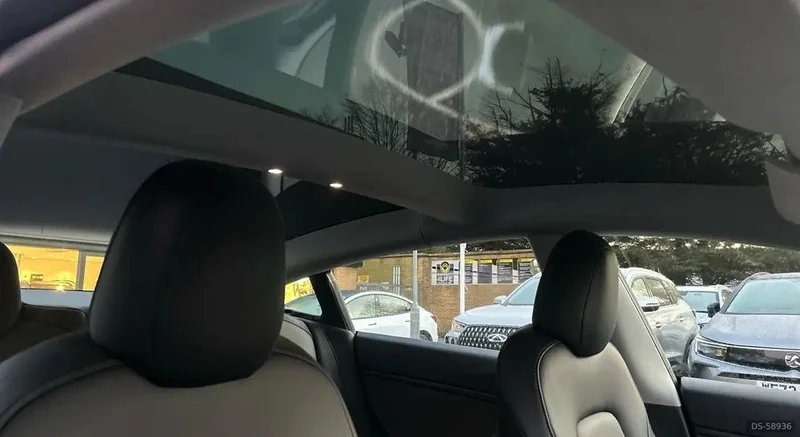 2021 Tesla Model 3 in Manchester 5