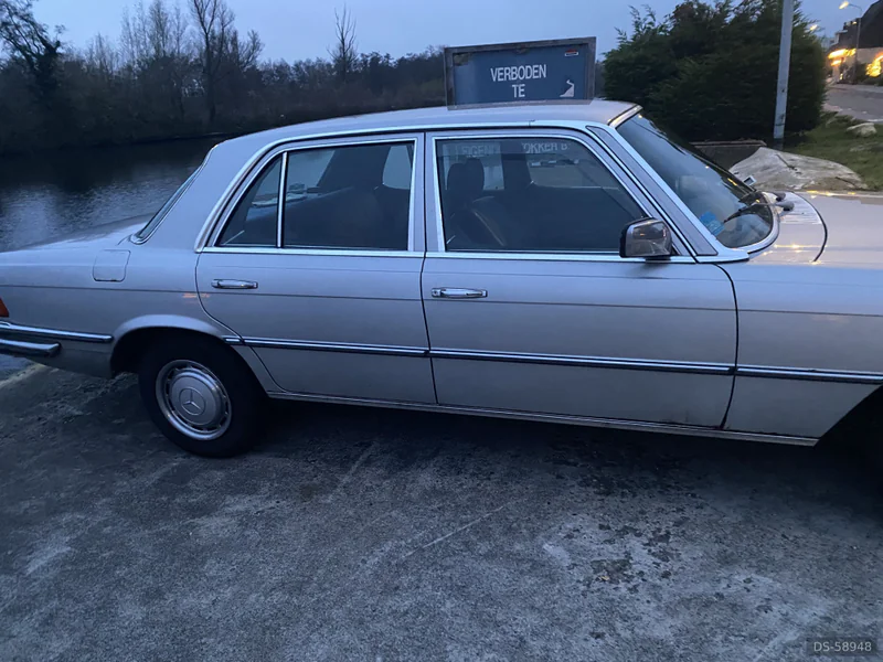 1981 Mercedes-Benz 280s in Amstelveen 2