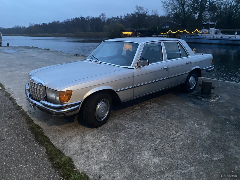 1981 Mercedes-Benz 280s in Amstelveen 3