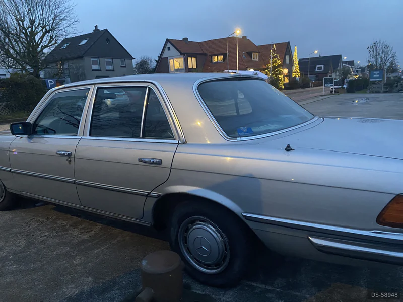 1981 Mercedes-Benz 280s in Amstelveen 4