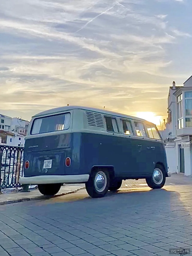 1965 Volkswagen T1 in Barcelona 2