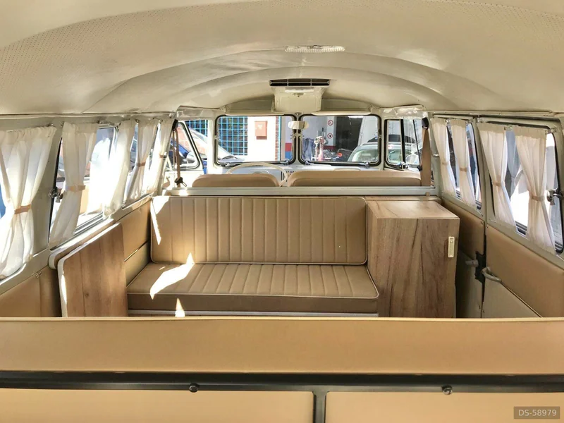 1965 Volkswagen T1 in Barcelona 4