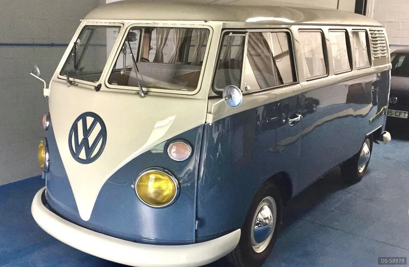 1965 Volkswagen T1 in Barcelona 6