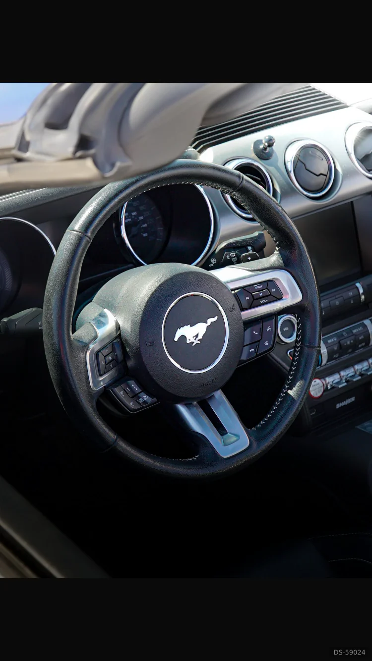 2017 Ford Mustang in Madrid 6