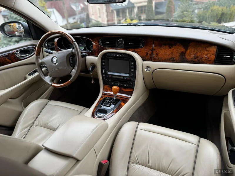 2006 Jaguar Xj in Všenory 6