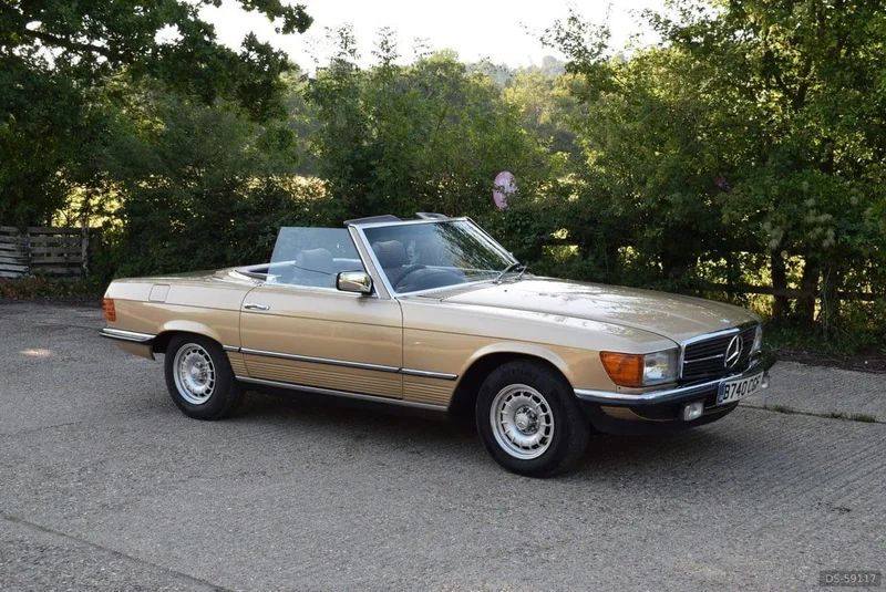 1985 Mercedes-Benz 300 Sl. R107 in Lyme Regis 2