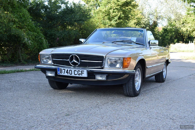 1985 Mercedes-Benz 300 Sl. R107 in Lyme Regis 4