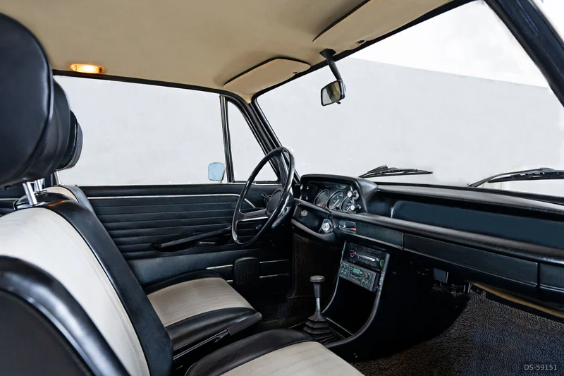 1971 BMW 2002 in Catania 7
