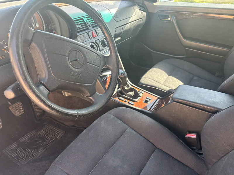 1996 Mercedes-Benz C250 in Cobisa 5