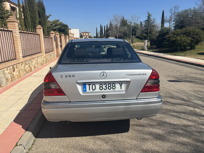 1996 Mercedes-Benz C250 in Cobisa 3