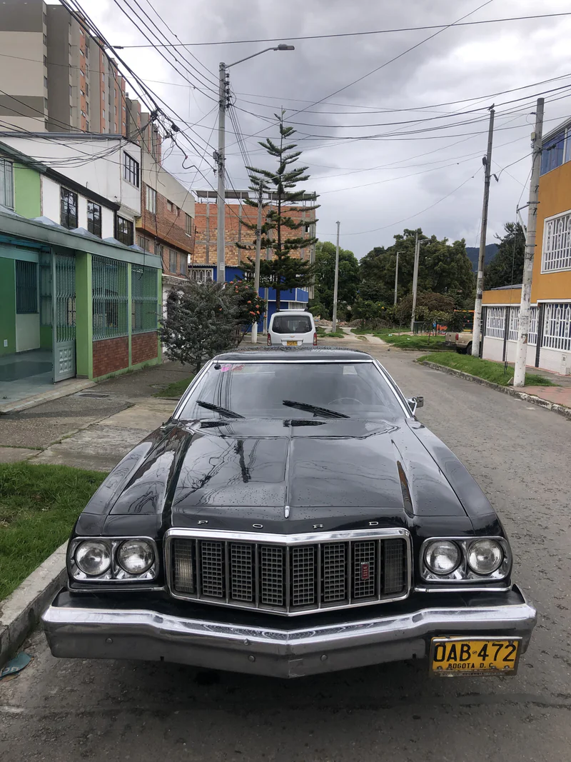 1974 Ford Gran Torino Brougham in Bogota 3