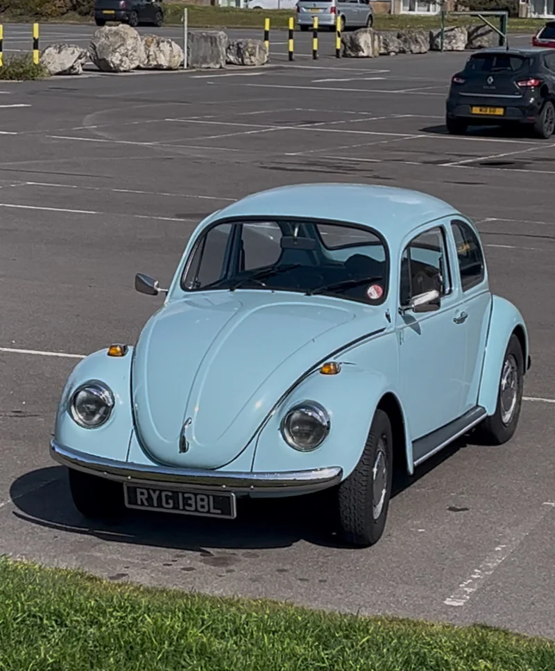 1972 Volkswagen Beetle in Watford 4