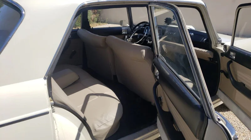 1969 Peugeot 404 Berline in Chauvigny 9
