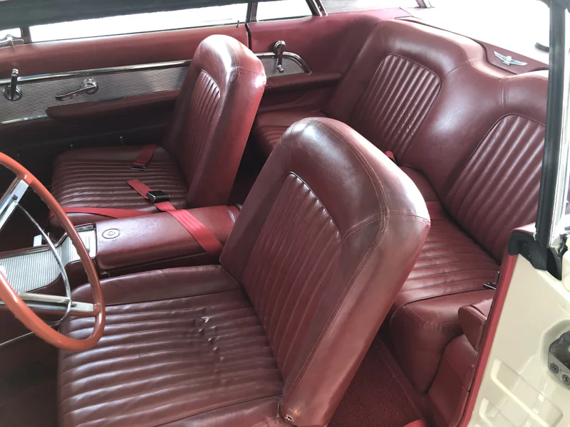 1962 Ford Thunderbird in Moncton 10