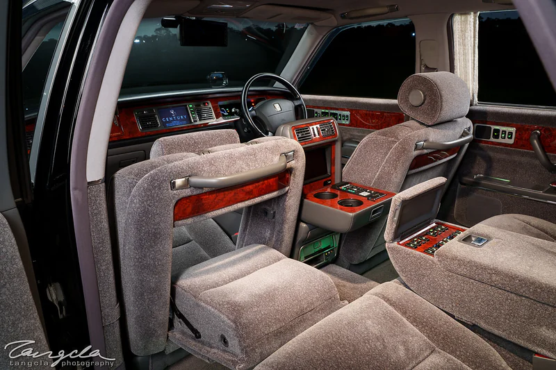 2006 Toyota Century in Keilor 7