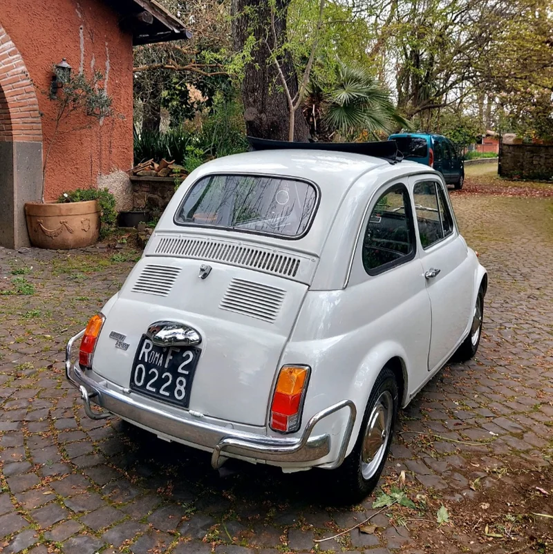 1970 Fiat 500 in Castel Gandolfo (roma) 4
