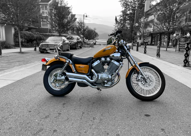 1995 Yamaha Virago in North Vancouver 2