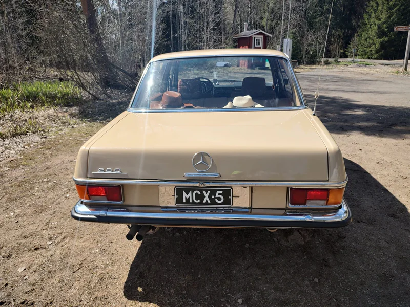 1973 Mercedes-Benz 280 in Kangasala 3