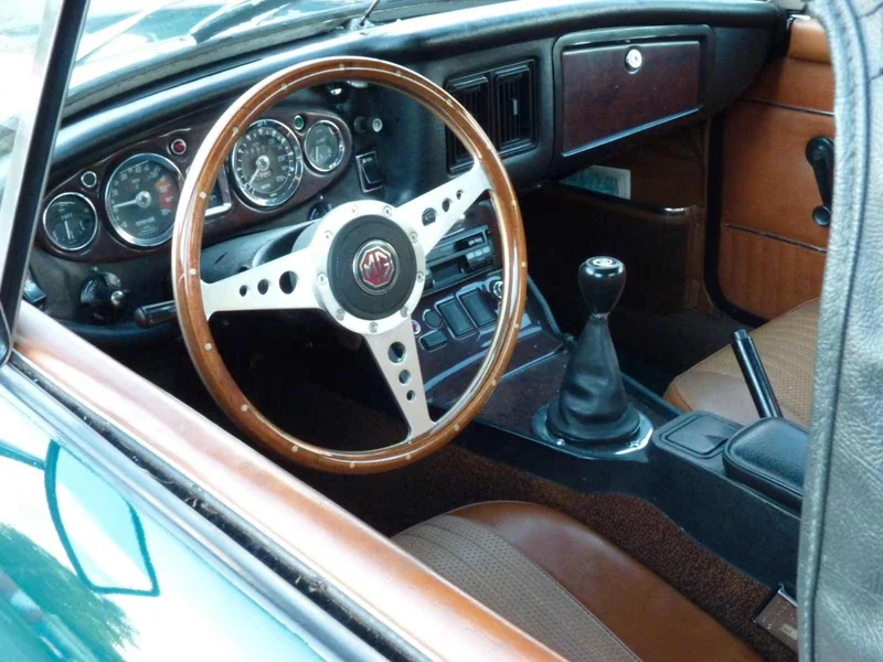 1972 MG MGB in Lund 2