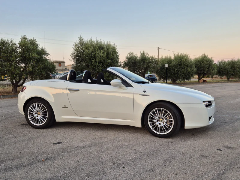 2009 Alfa Romeo Spider in Noto 3