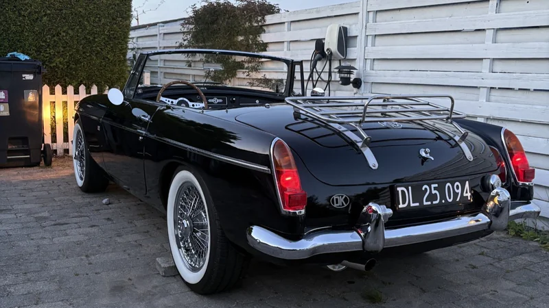 1966 MG B in Køge 4