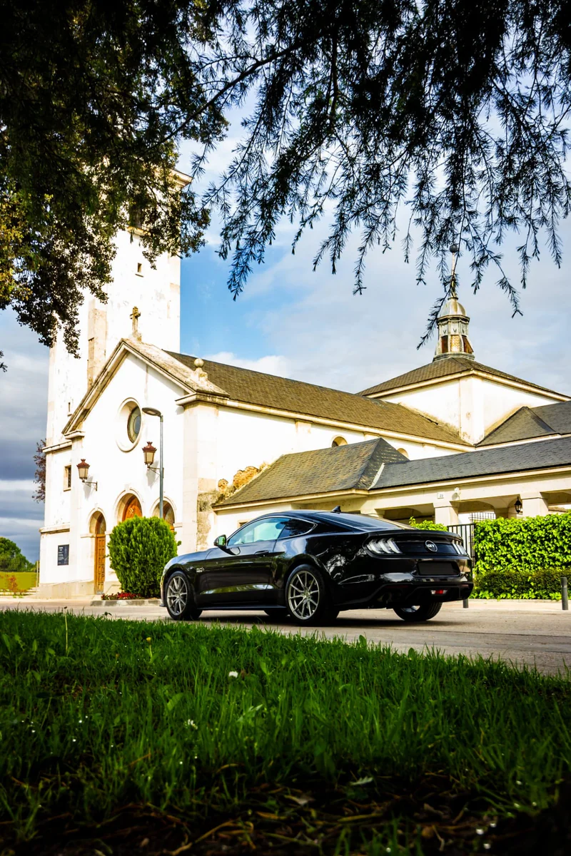 2025 Ford Mustang in Madrid 10