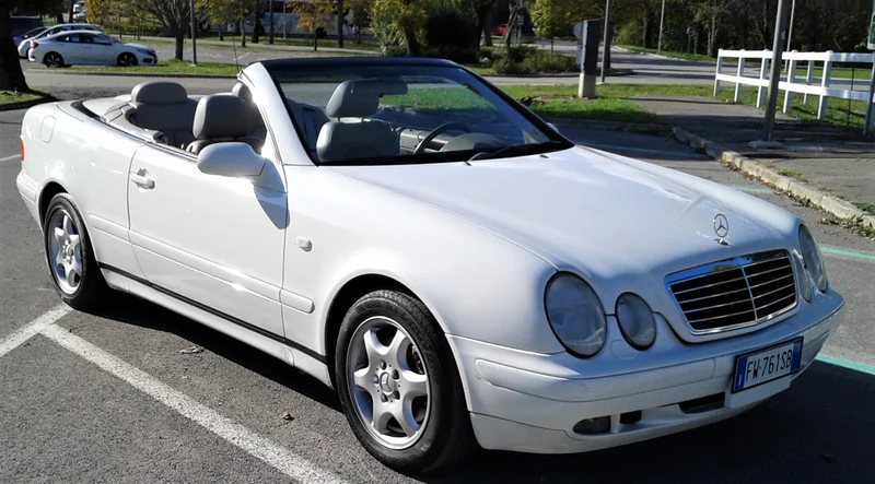 1999 Mercedes-Benz Clk 320 in Trieste