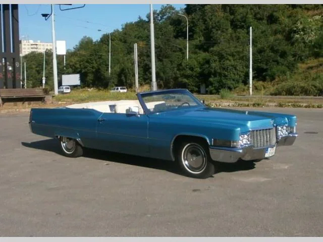 1970 Cadillac Deville Cabriolet in Praha 3