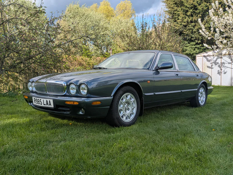 1998 Jaguar X308 LWB in Leicester 2