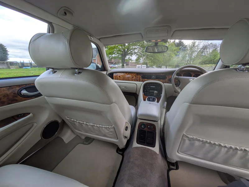 1998 Jaguar X308 LWB in Leicester 6