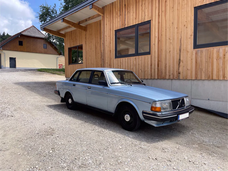1980 Volvo 240 in Pattigham