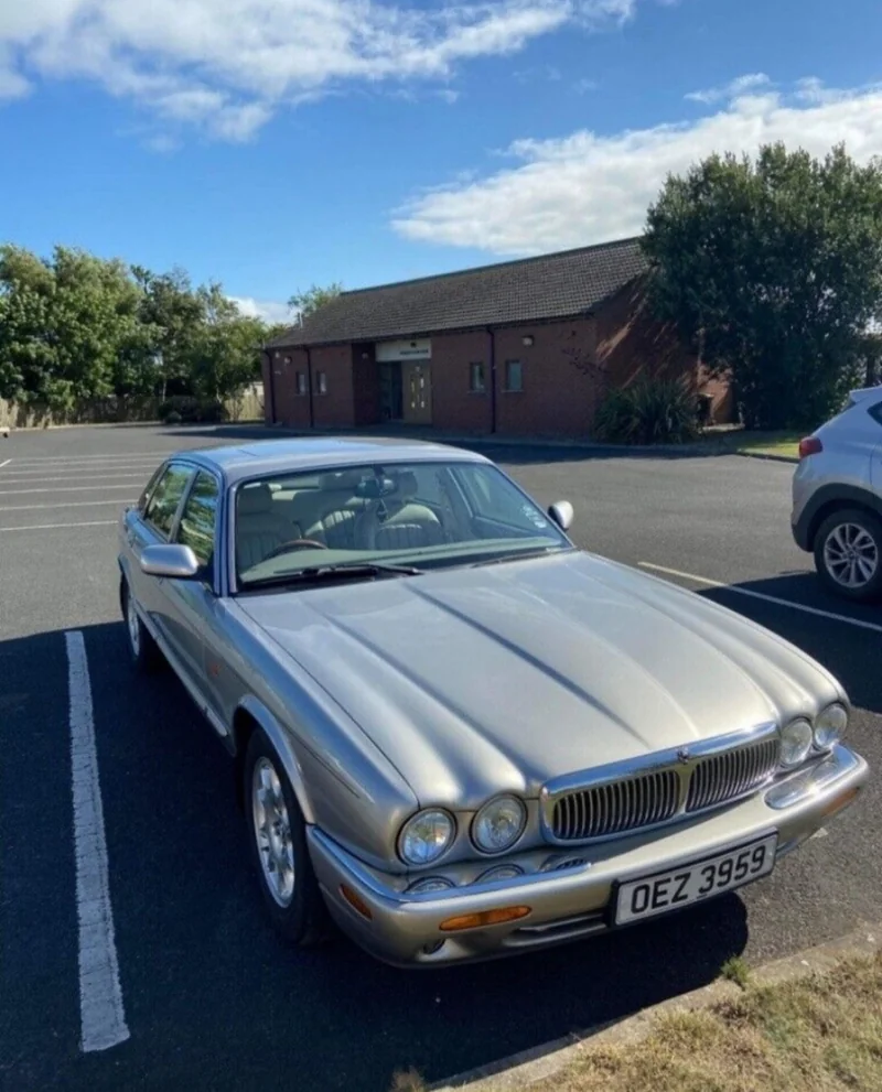 1999 Jaguar Sovereign V8 in Bangor 3