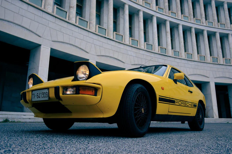 1984 Porsche 924 in Roma 7