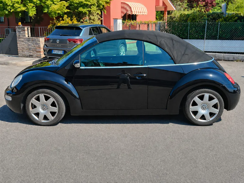 2006 Volkswagen New Beetle in Montecatini-terme 5