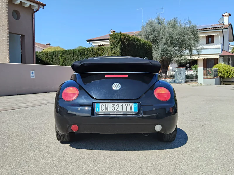 2006 Volkswagen New Beetle in Montecatini-terme 13