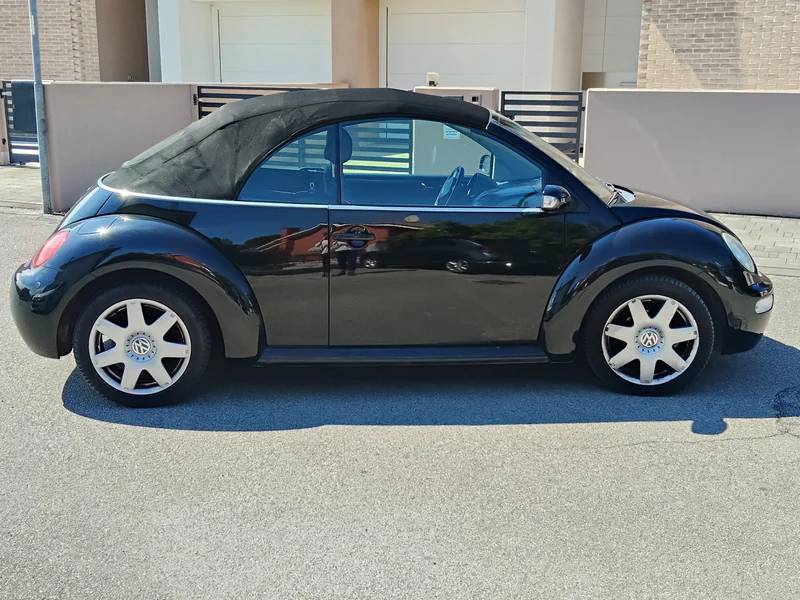 2006 Volkswagen New Beetle in Montecatini-terme 18