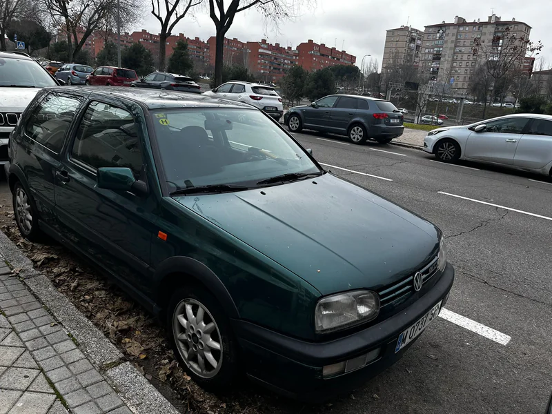 1995 Volkswagen Golf in Madrid 3