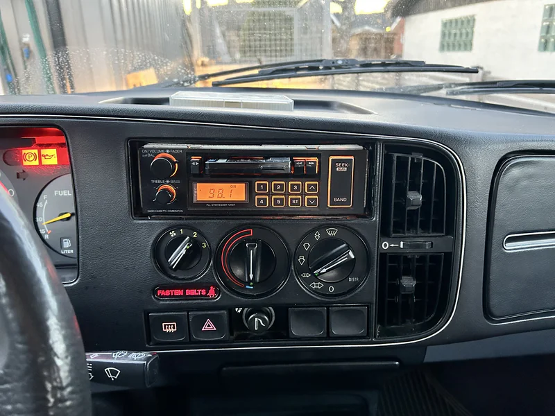1987 Saab 900c in Linköping 8