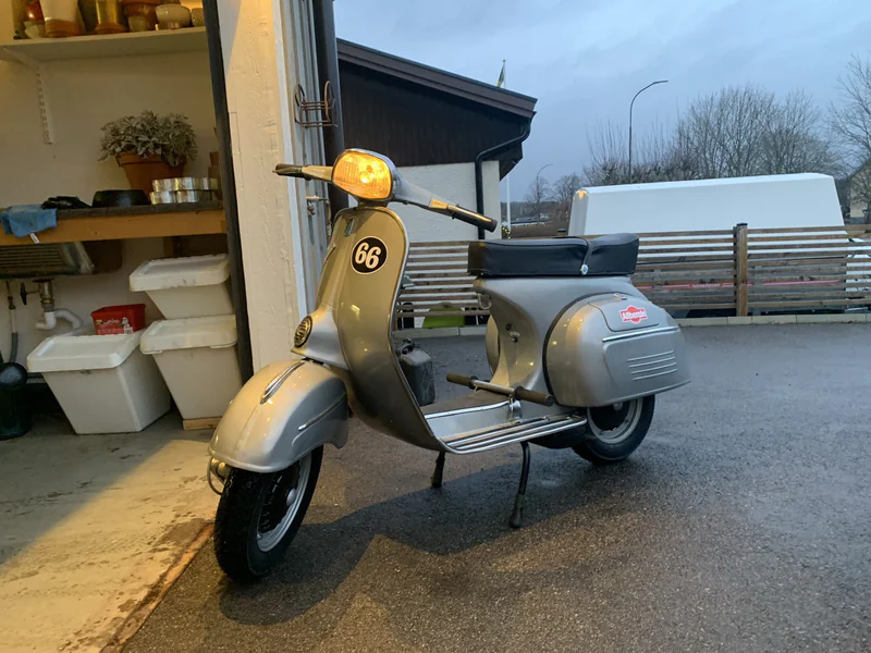 1966 Piaggio Vespa 150 Sprint in Linköping 4