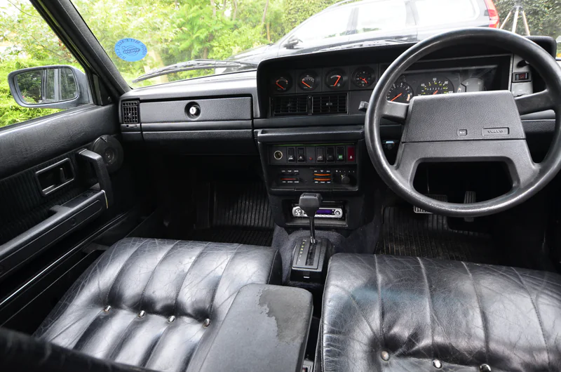 1989 Volvo 240GLT in Aylesbury 4