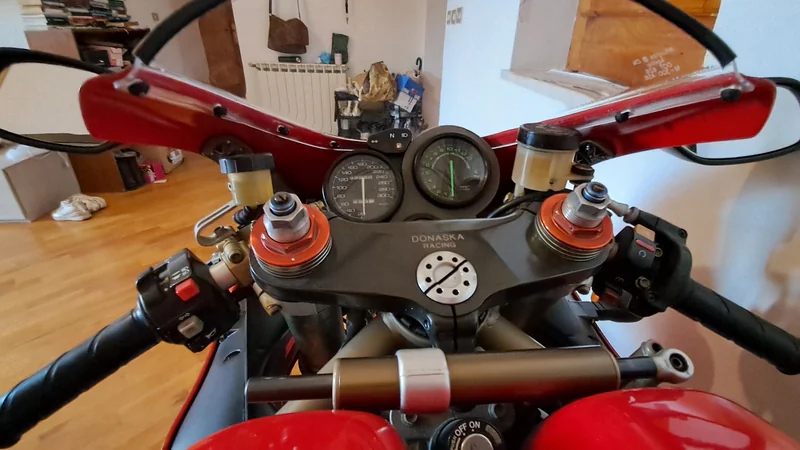 1998 Ducati 916 in Messina 23