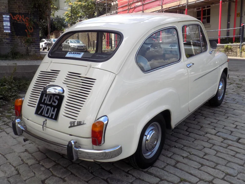 1970 Fiat Seat 600e in South Croydon 5