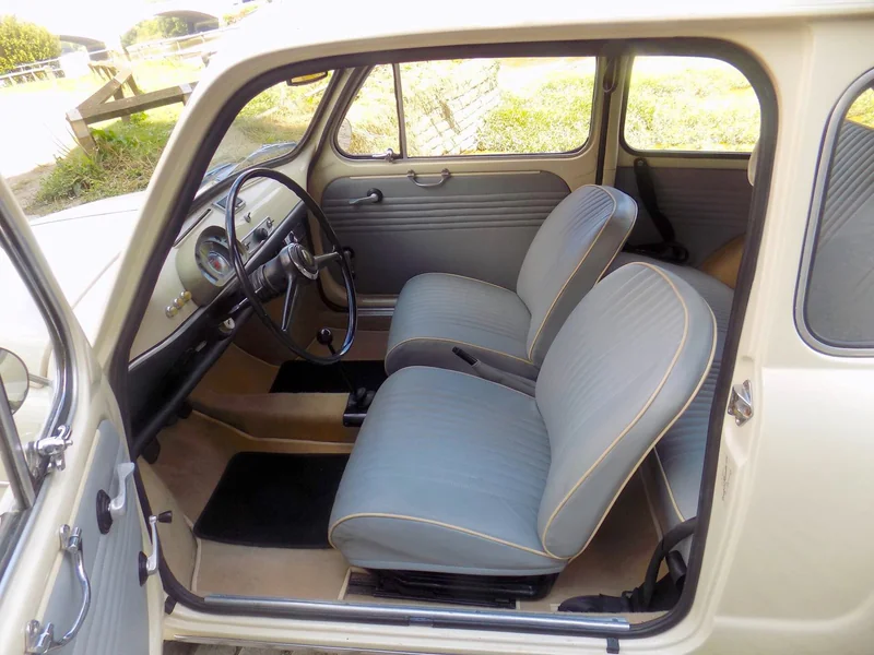1970 Fiat Seat 600e in South Croydon 9