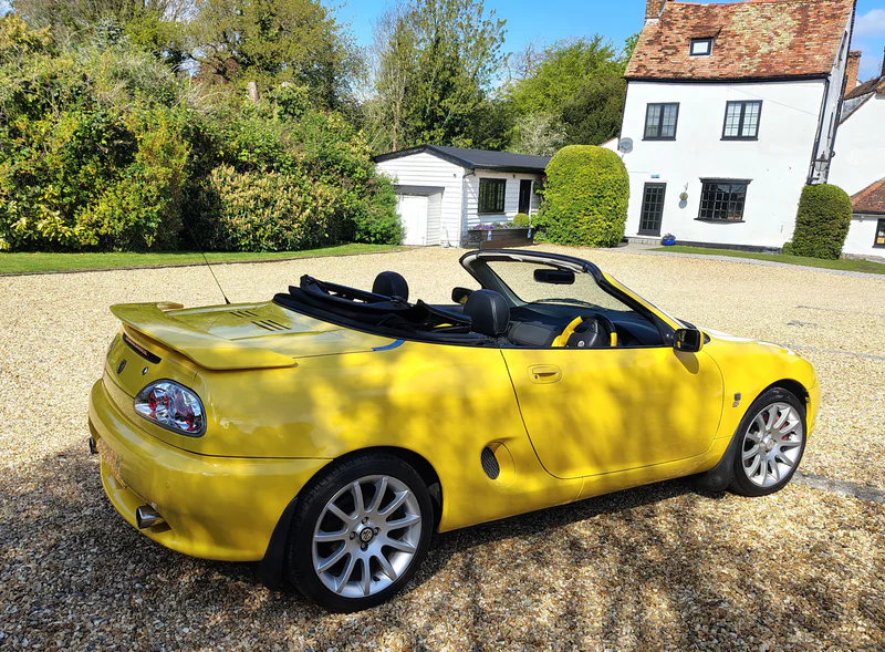 2001 MG F in Royston 3