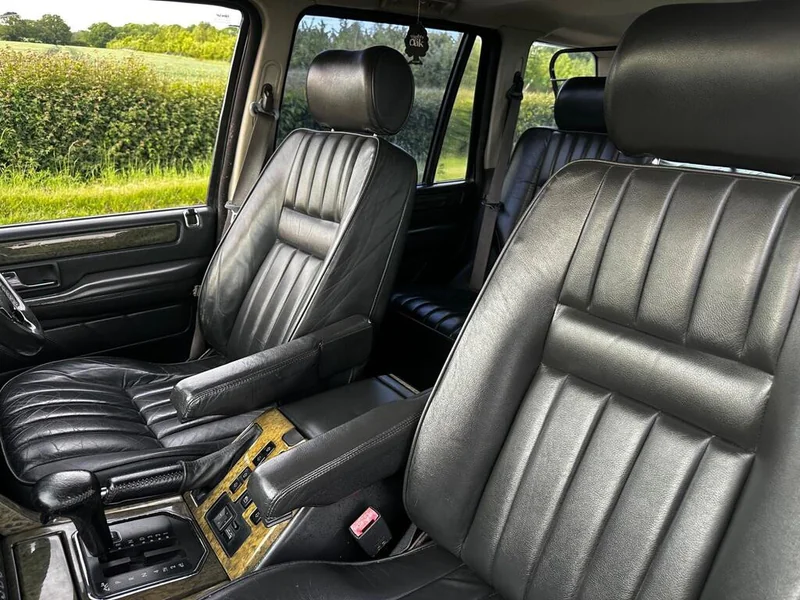 2002 Land Rover Range Rover in London 10
